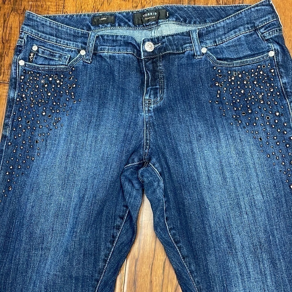 TORRID SKINNY STUDDED JEANS - Picture 2 of 7